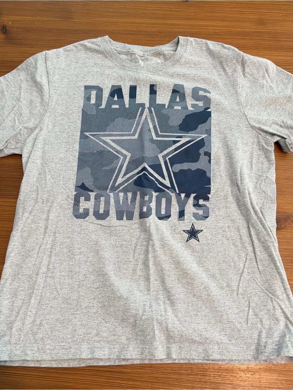 4/$13 Dallas Cowboys Football Shirt - Large